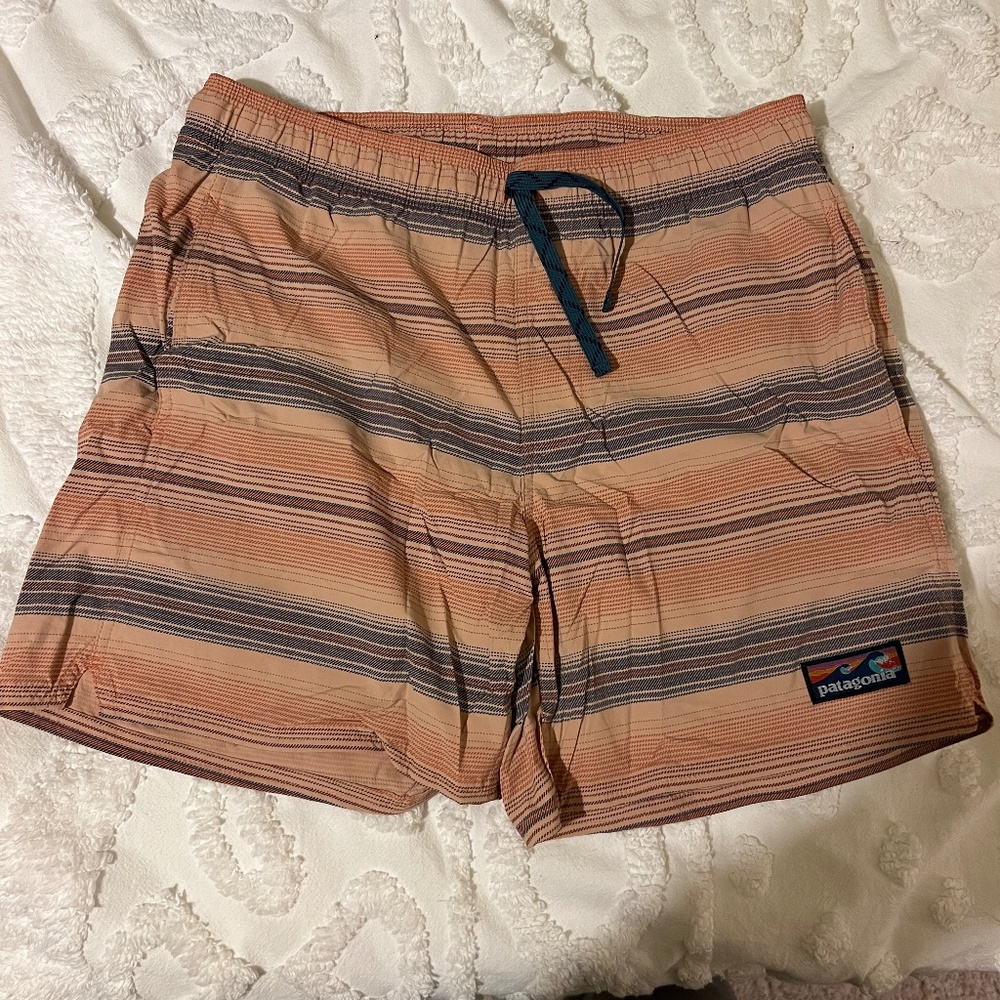 Patagonia mens board shorts size m